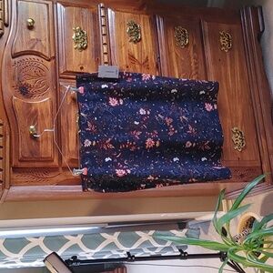 2/$30 NWT WOMEN'S FLORAL SKIRT
